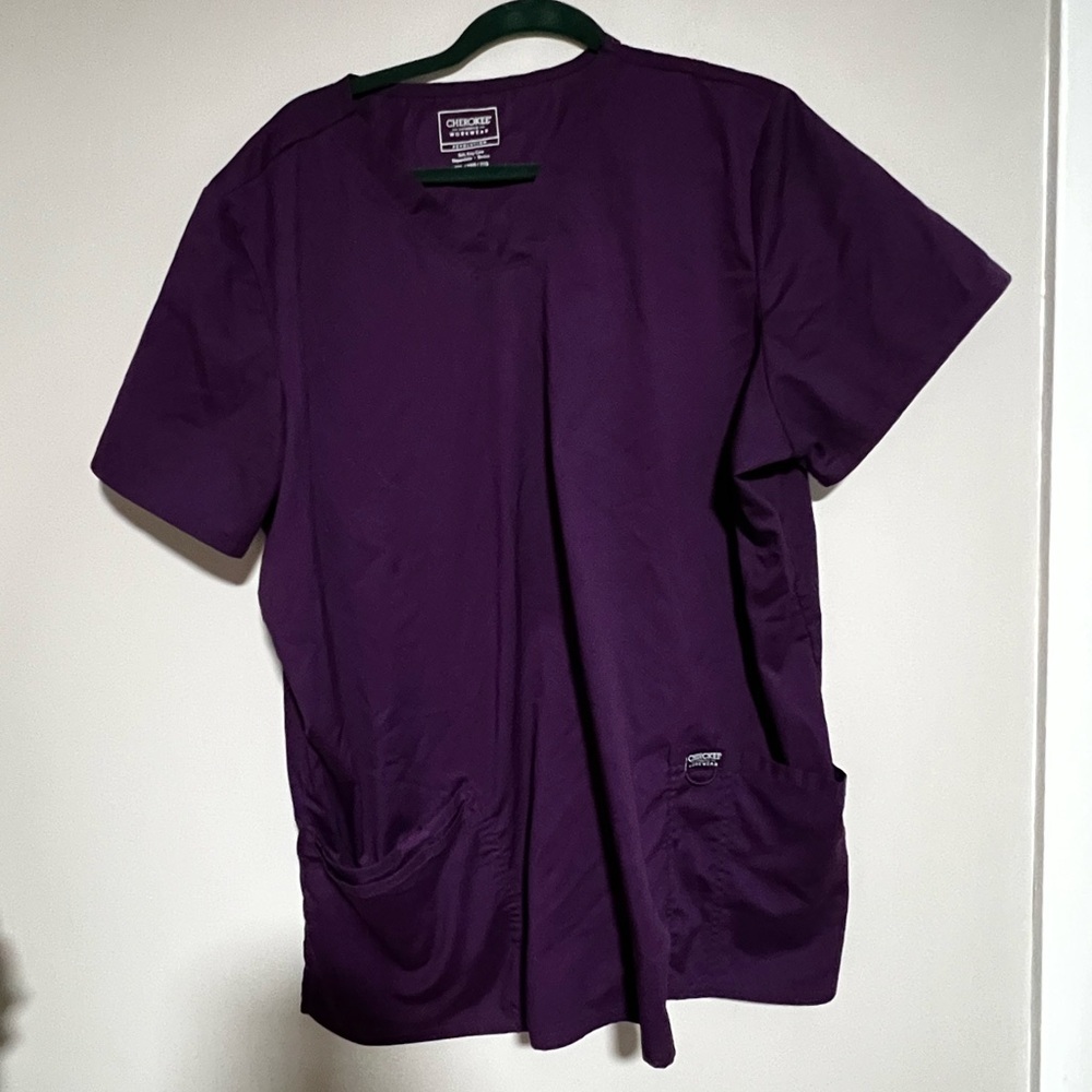 Colored Cherokee scrub top